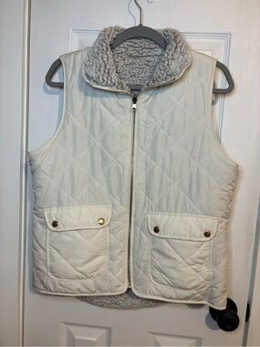 Francesca's Collections Reversible Quilted Cream Sherpa-Lined Vest